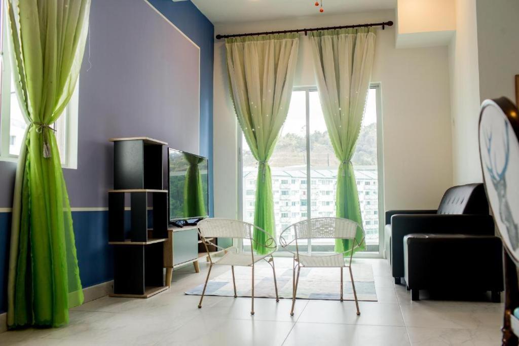 Icolor Home & Stay Ch6 Tanah Rata Exterior photo