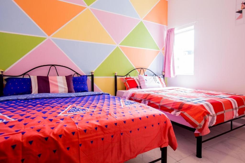 Icolor Home & Stay Ch6 Tanah Rata Exterior photo